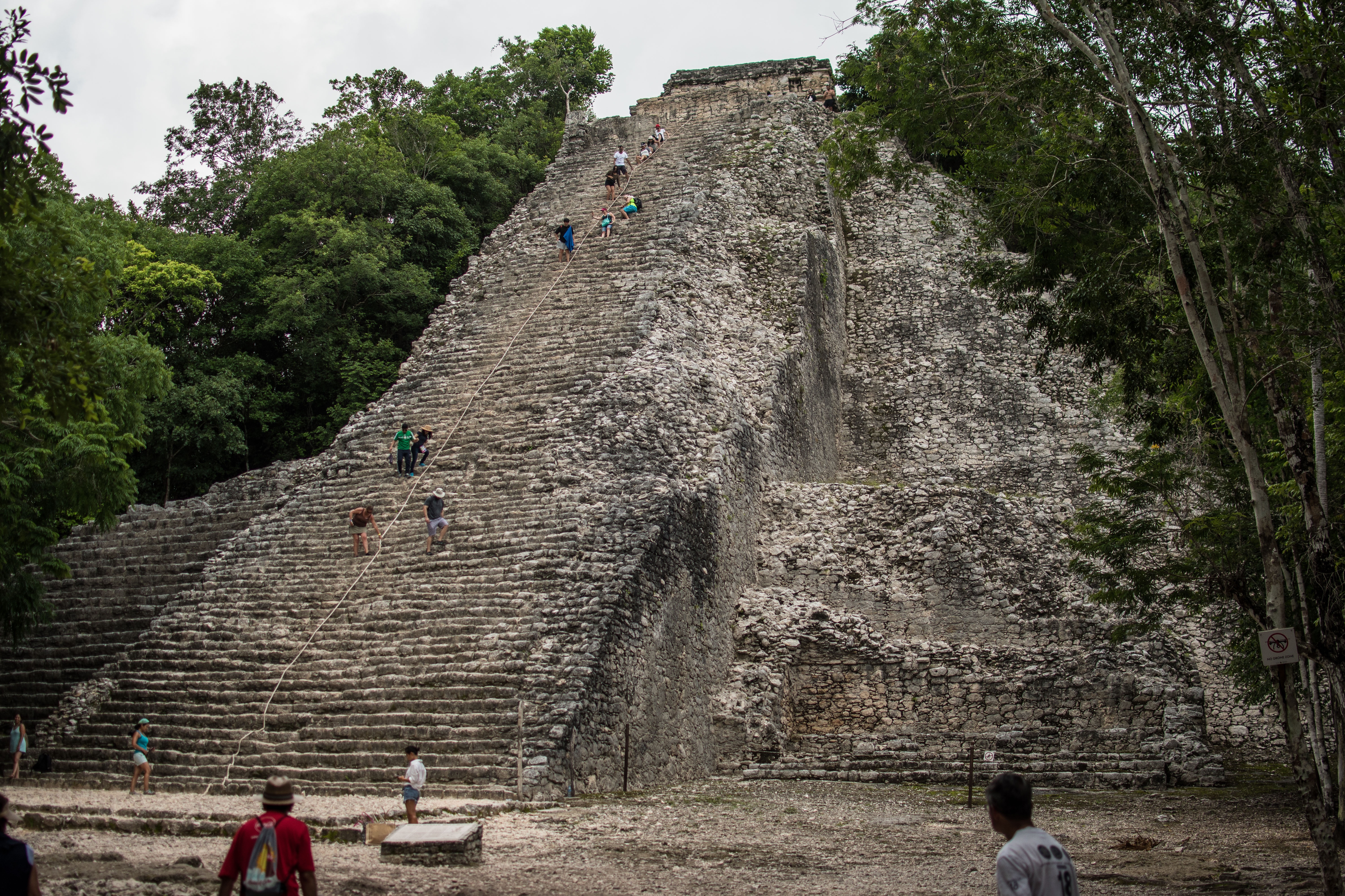 pyramid 4166303