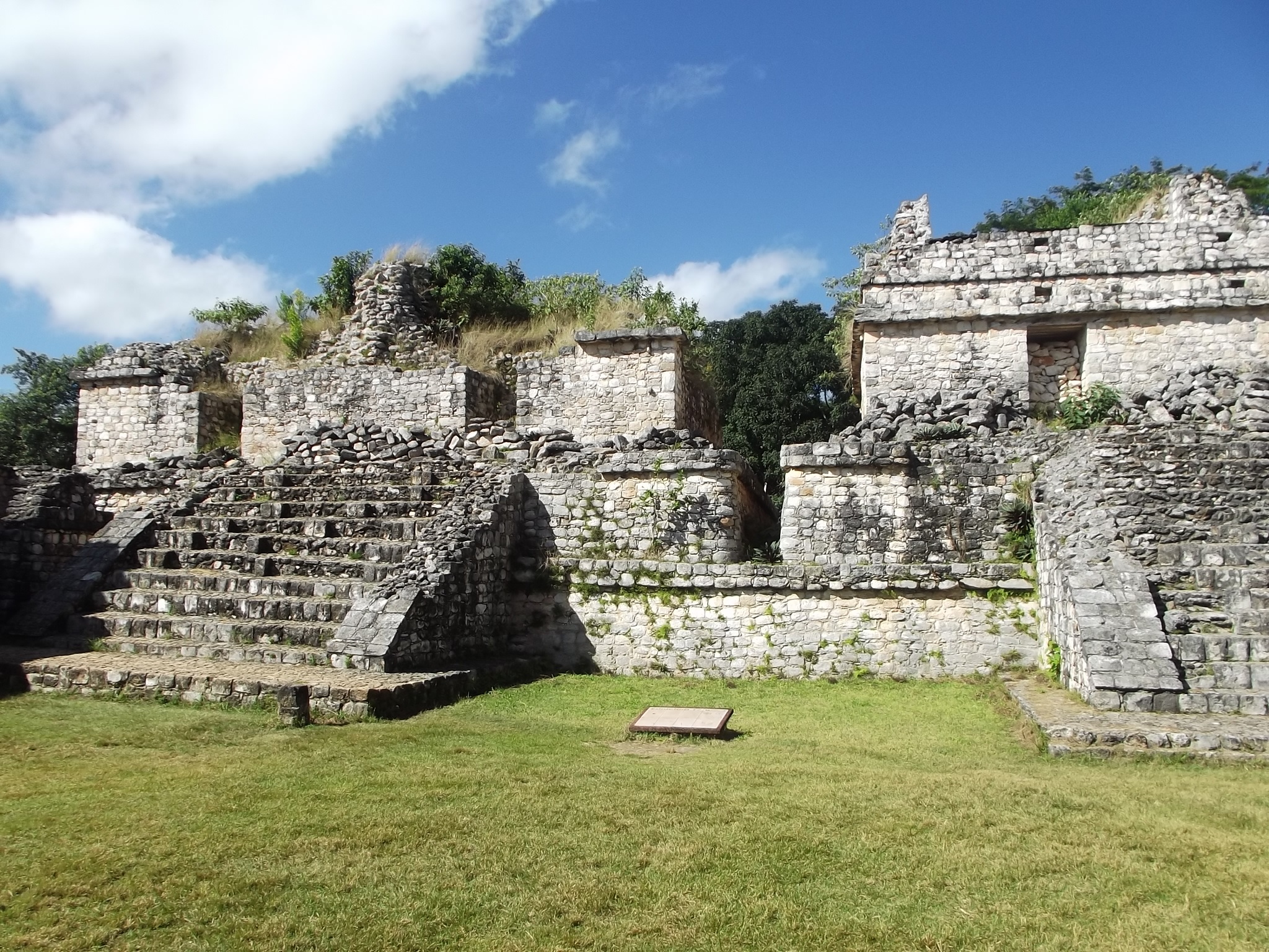 ruins 1106060